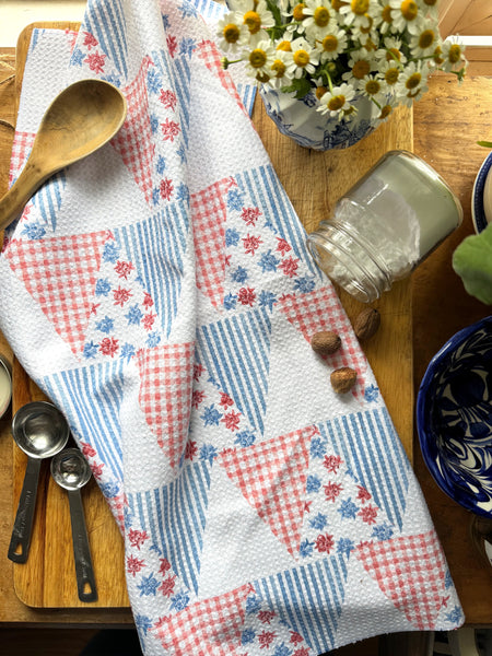 quilted americana || kitchen towel